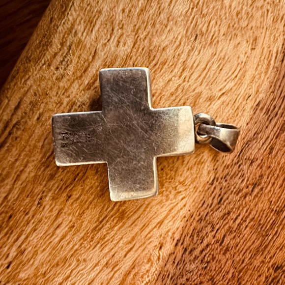 Retired James Avery Sterling Silver Cross Pendant with 24 k gold Heart - Picture 2 of 5